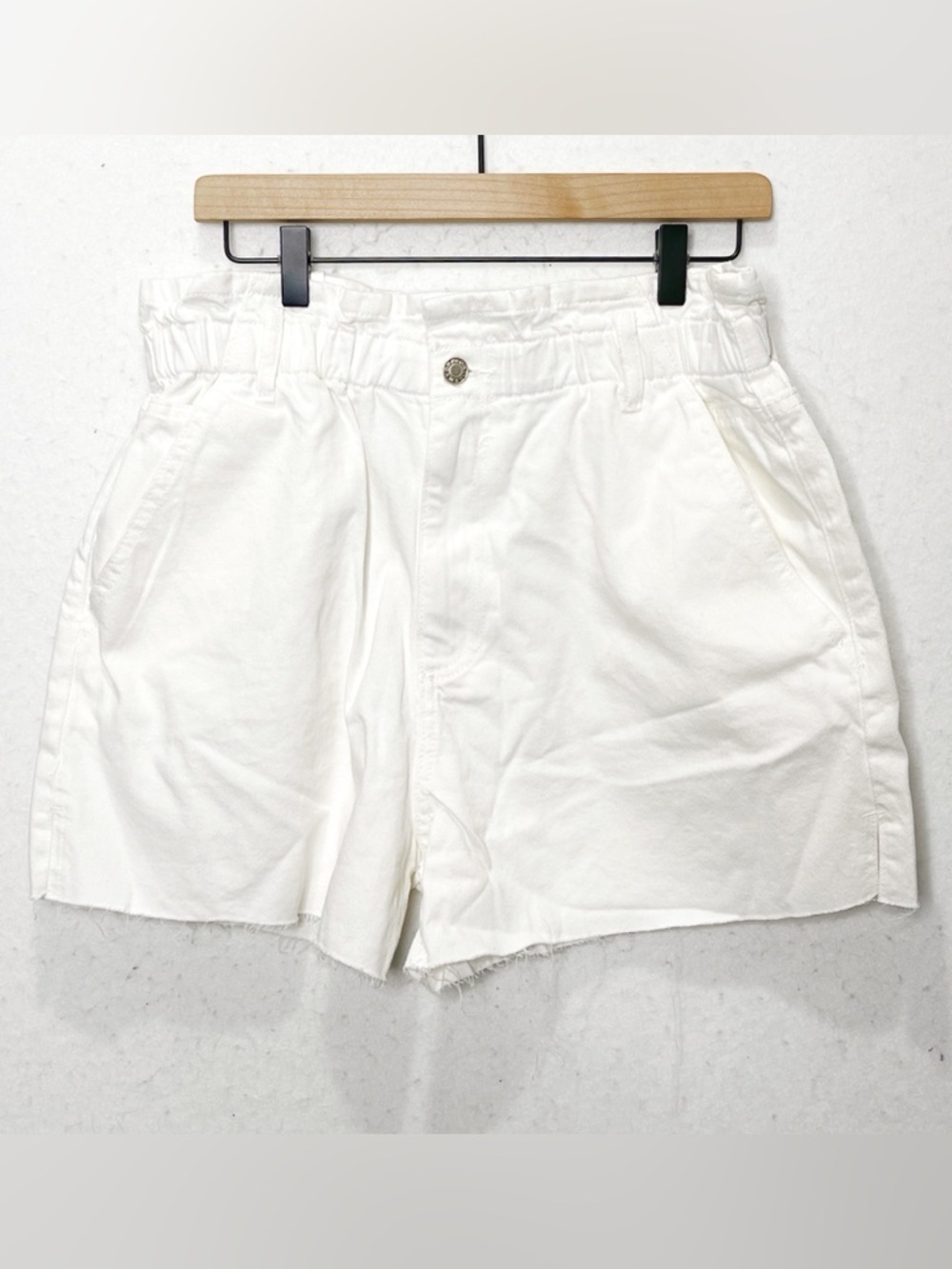 Oat New York White High Waist Slouchy Fit Raw Hem Shorts Size Large Cotton Comfy